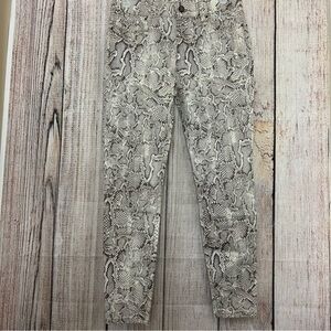 White House Black market Snake Print Skinny size 4P